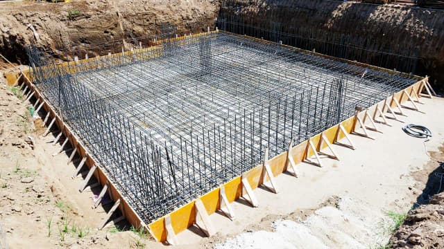 Jak zbrojenie na fundamenty zwiększa bezpieczeństwo budynku?