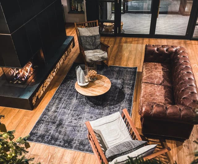 Jak wybrać idealny dywan do salonu? Praktyczny poradnik aranżacji wnętrz Jak wybrać idealny dywan do salonu? Praktyczny poradnik aranżacji wnętrz