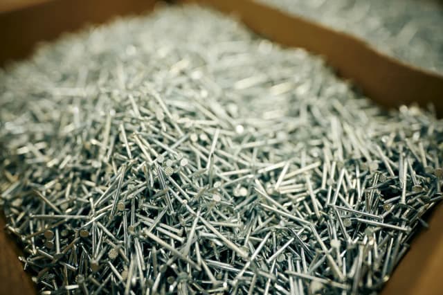 Jakie gwoździe do krokwi 18 wybrać, aby uniknąć błędów w montażu dachu Jakie gwoździe do krokwi 18 wybrać, aby uniknąć błędów w montażu dachu