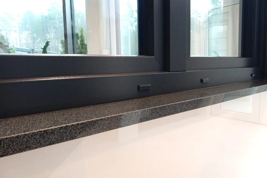 Tanie Parapety Zewnętrzne: Jak Wybrać Najlepsze? Porównaj Opcje